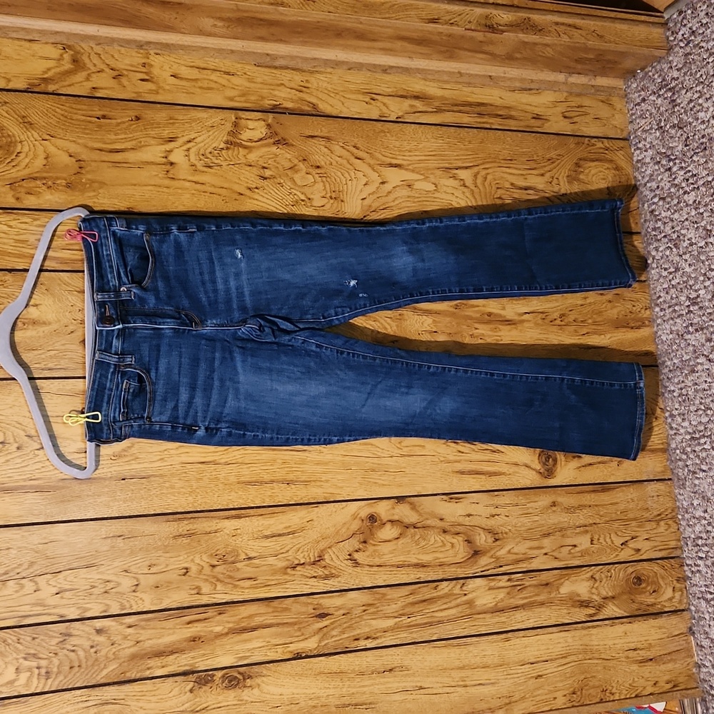 NWOT ●Jeans●American Eagle size 2 regular